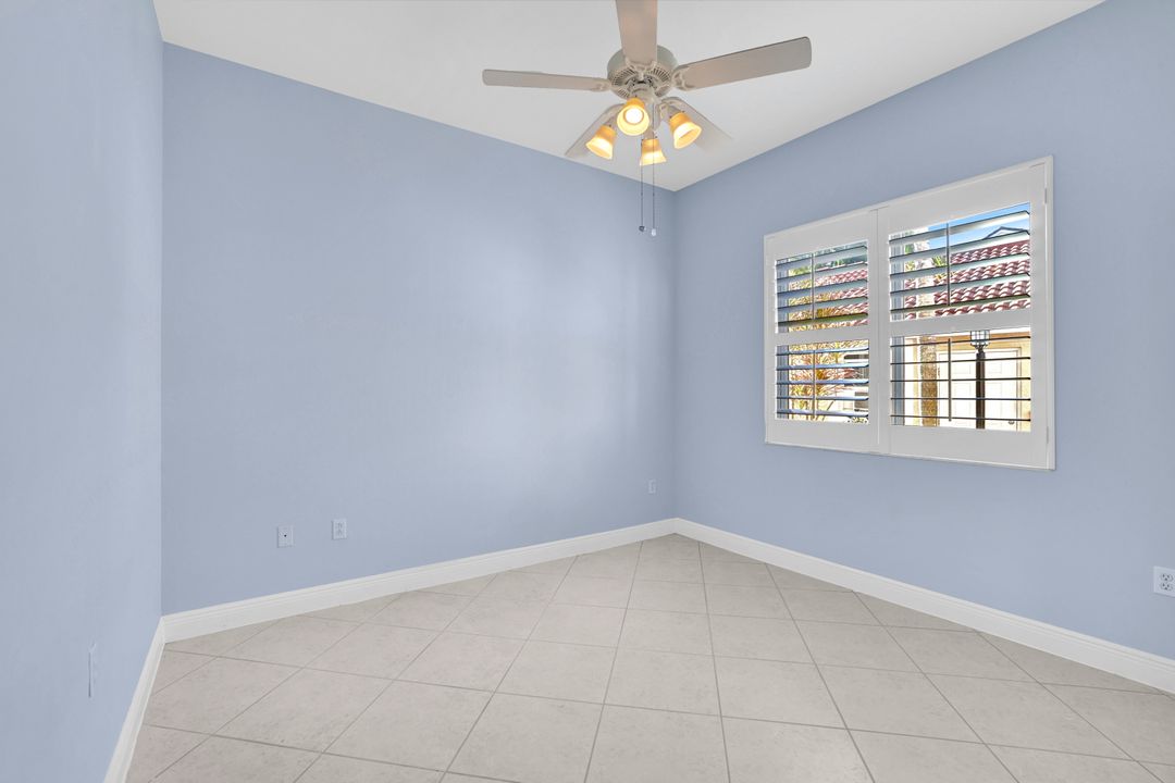 2355 Hidden Lake Dr #3, Naples, FL 34112