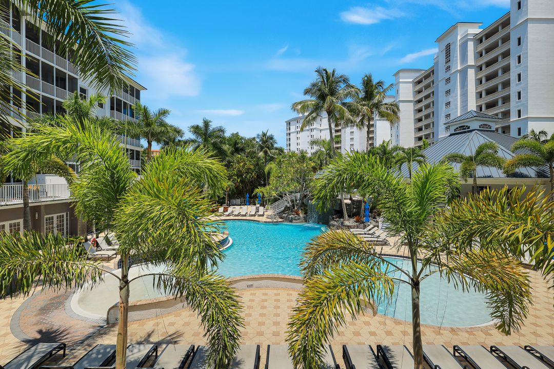 460 Launch Cir #202, Naples, FL 34108