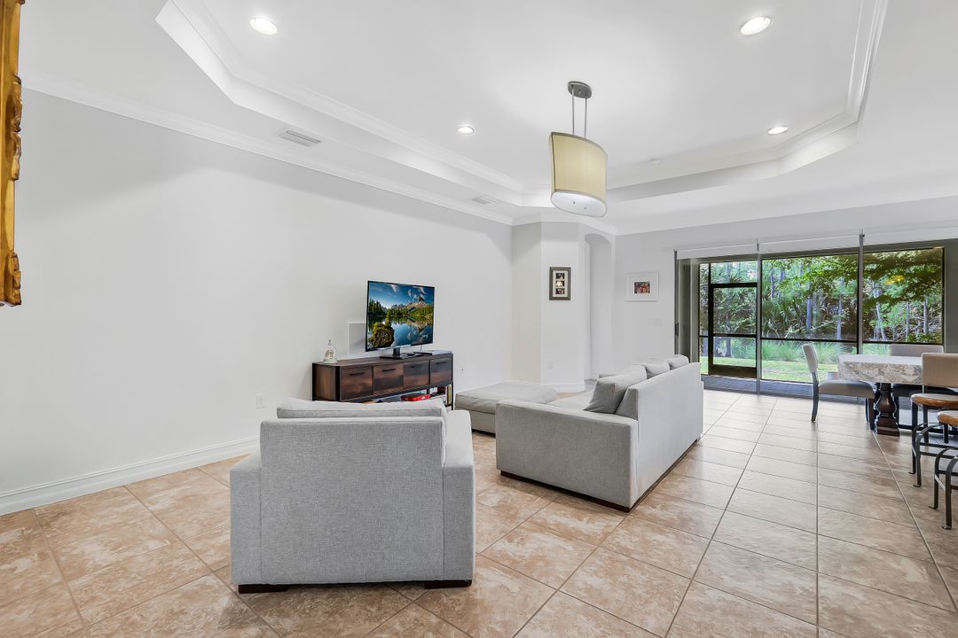 16188 Aberdeen Ave, Naples, FL 34110
