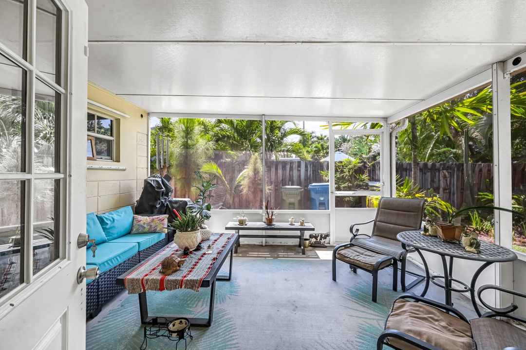 801 NW 26th St, Wilton Manors, FL 33311