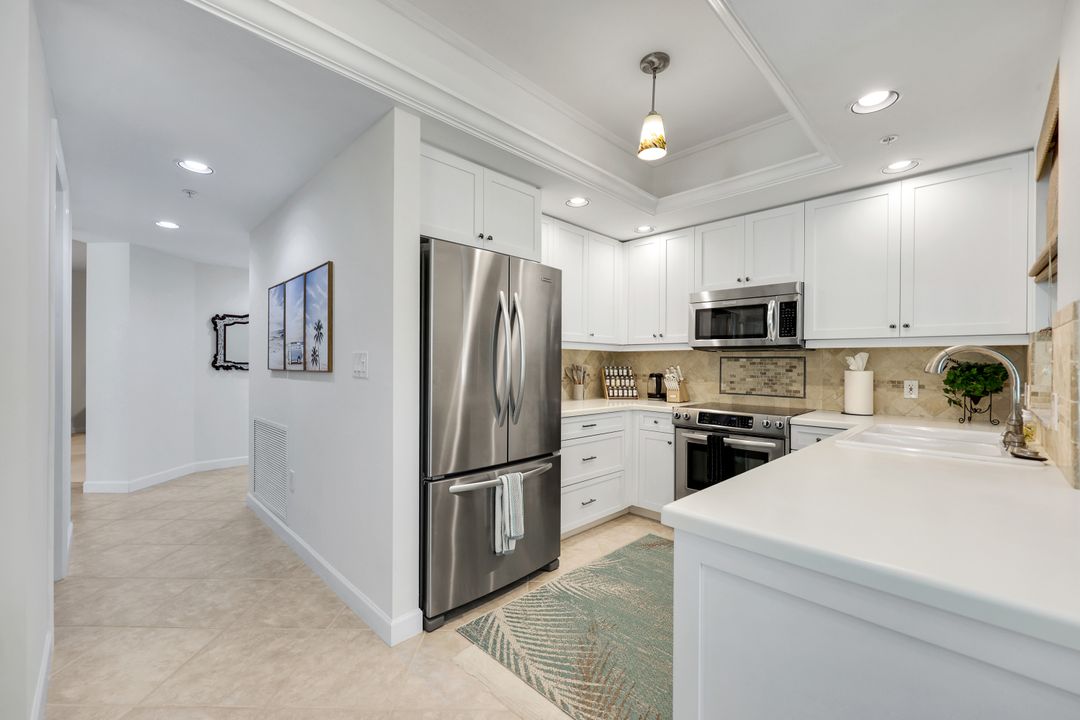 315 Dunes Blvd #T01, Naples, FL 34110