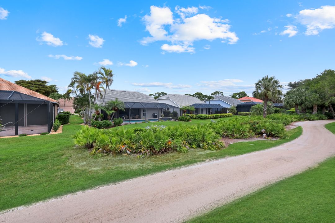 25061 Bay Cedar Dr, Bonita Springs, FL 34134