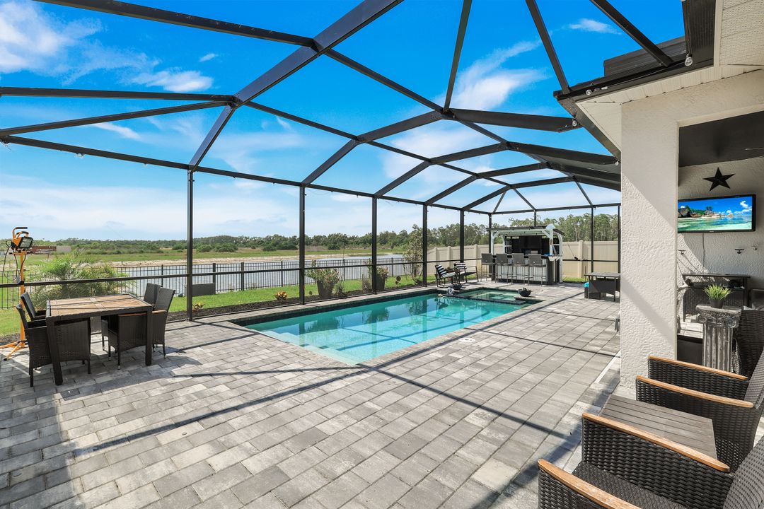 18821 Shimmer Dawn Ct, NO FORT MYERS, FL 33917