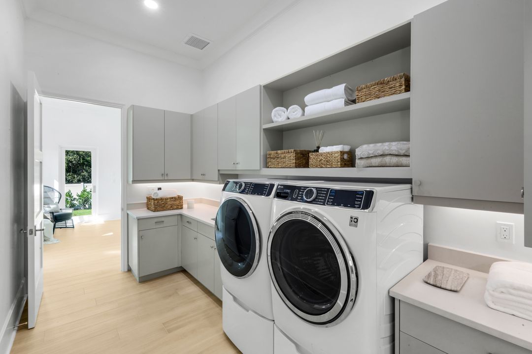 3136 Ravenna Ave, Naples, FL 34120