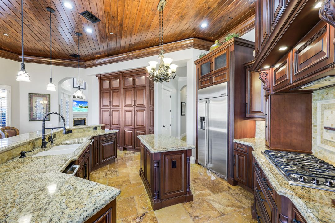 5502 Harbour Preserve Cir, Cape Coral, FL 33914