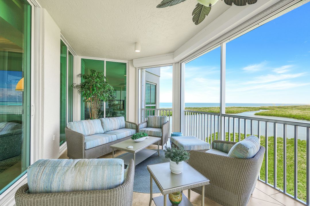 295 Grande Way #1505, Naples, FL 34110