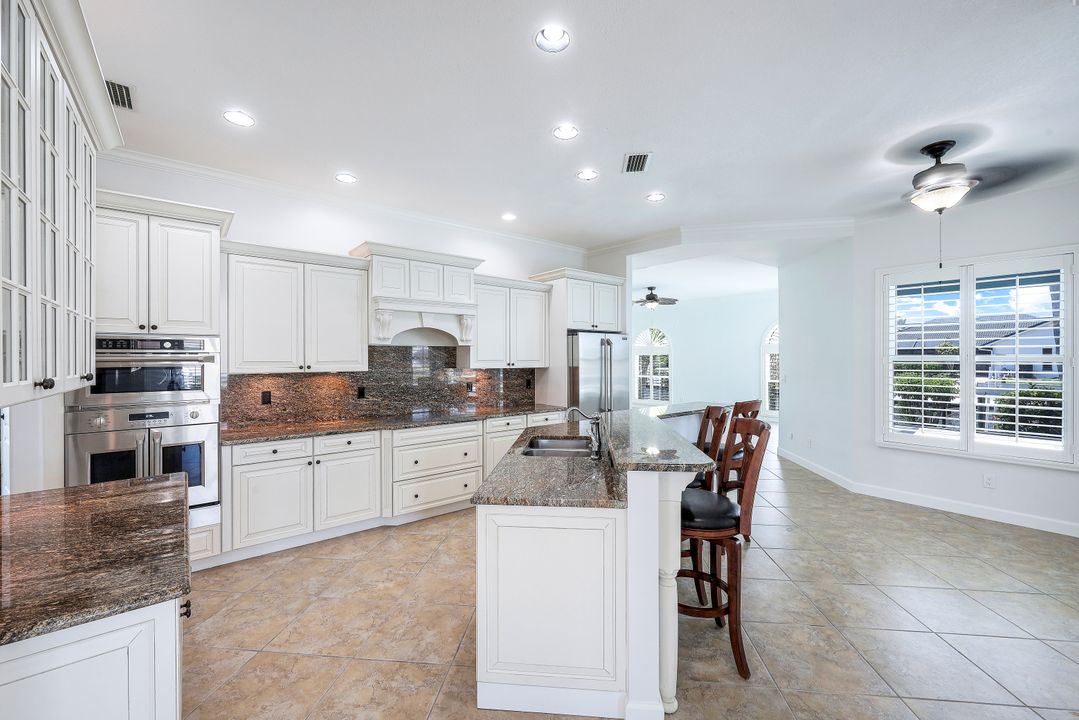 5340 SW 8th Ct, Cape Coral, FL 33914