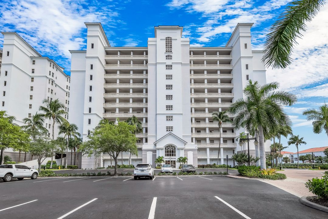 410 Flagship Dr #701, Naples, FL 34108