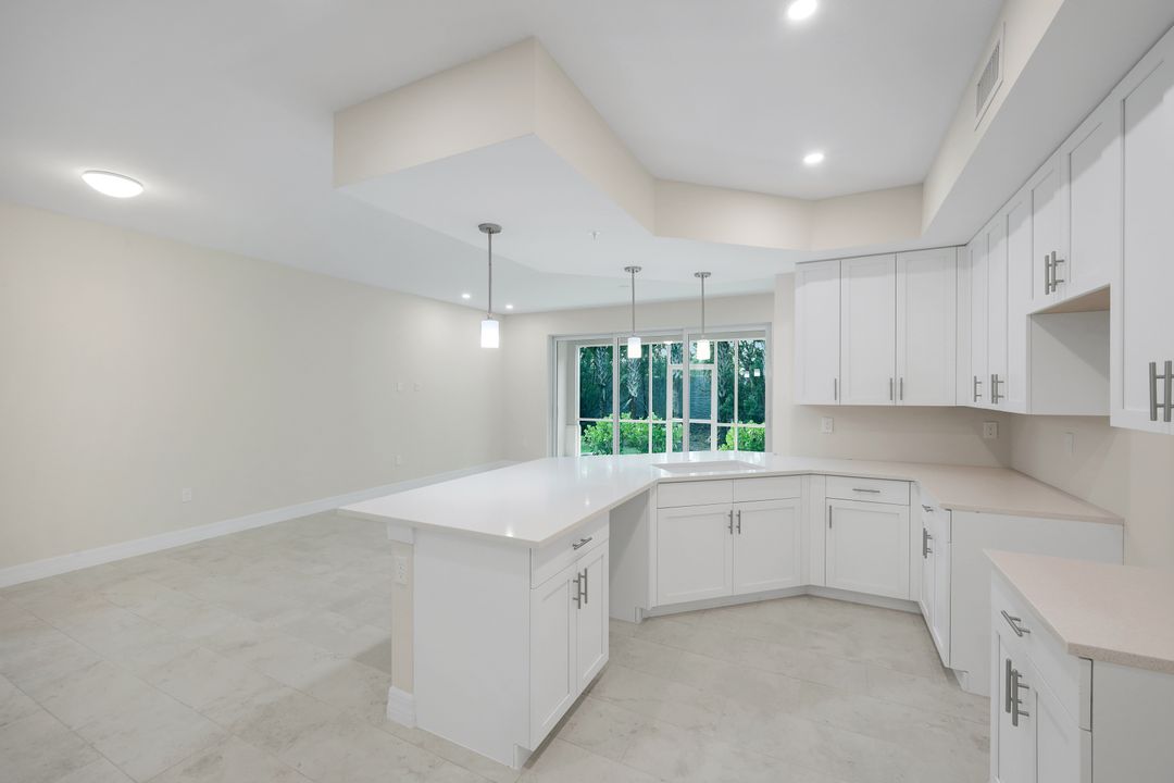280 Antilles Wy E #101, Naples, FL 34112