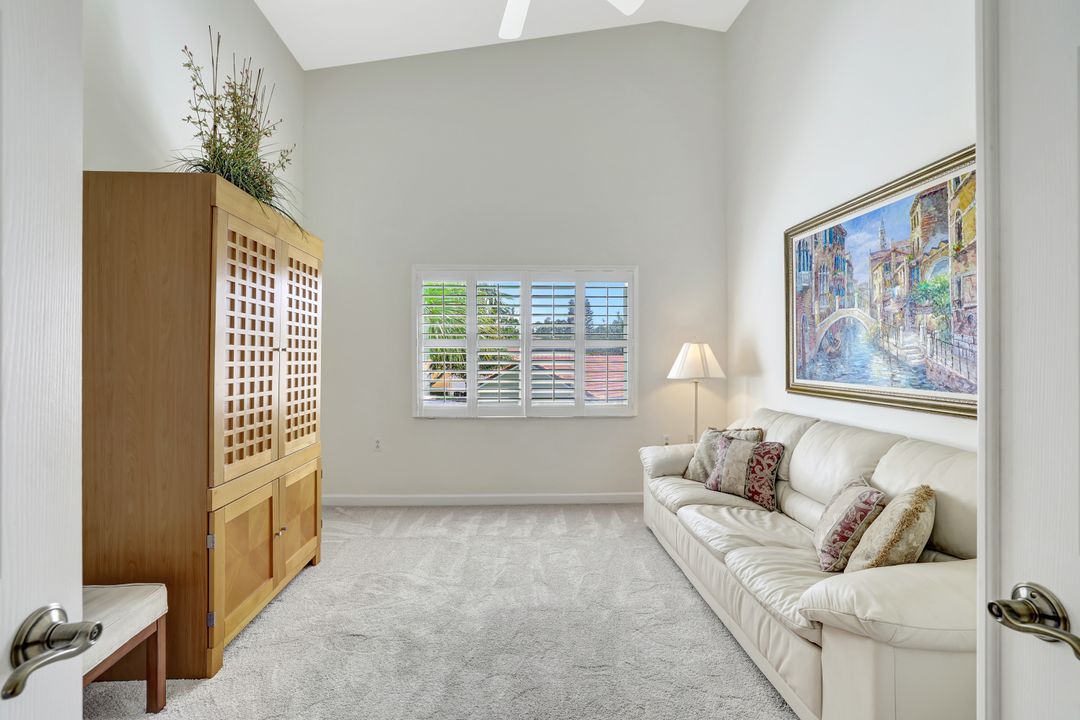 2370 Magnolia Ave #2, Naples, FL 34112