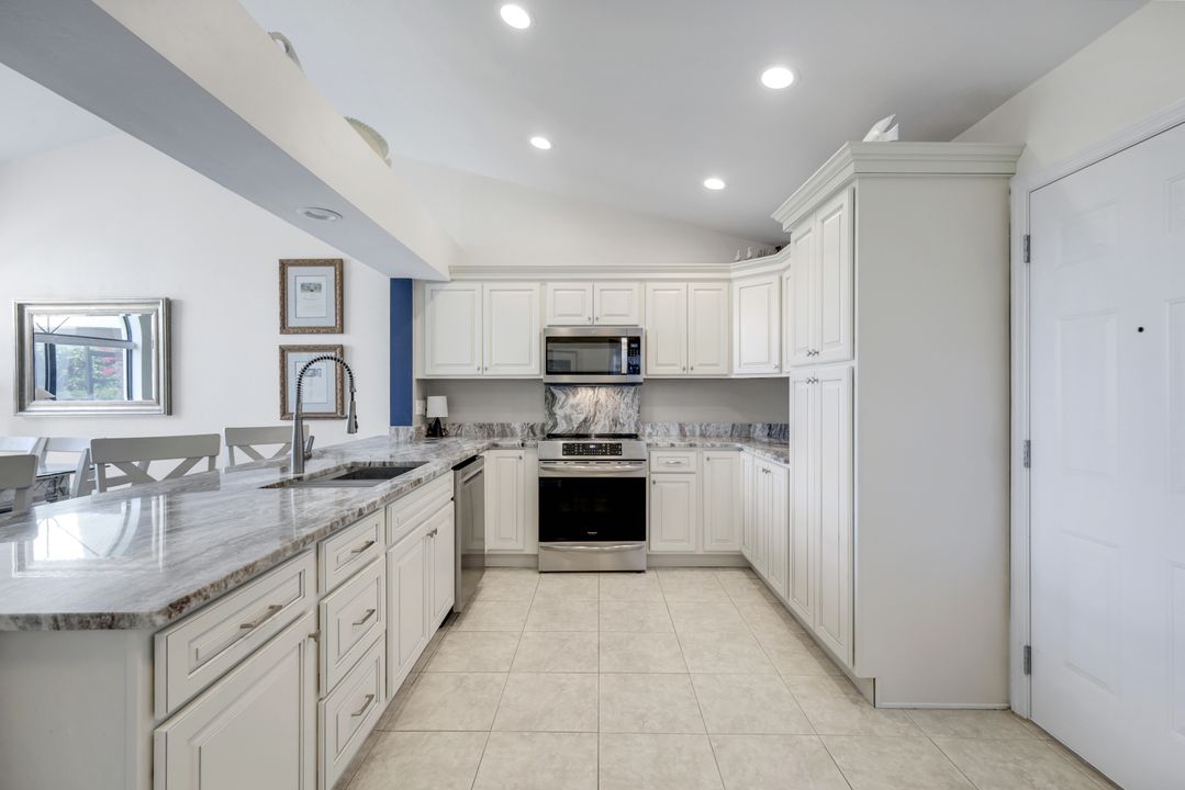 12727 Maiden Cane Ln, Bonita Springs, FL 34135