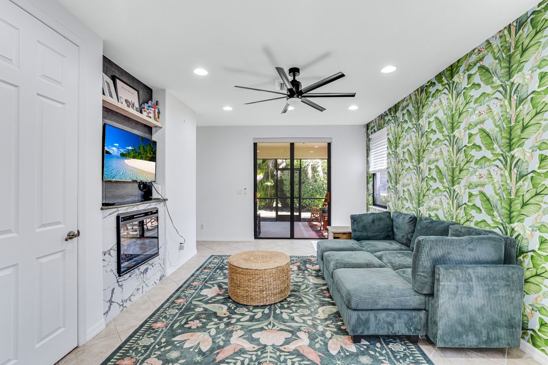 1307 Kendari Terrace, Naples, FL 34113