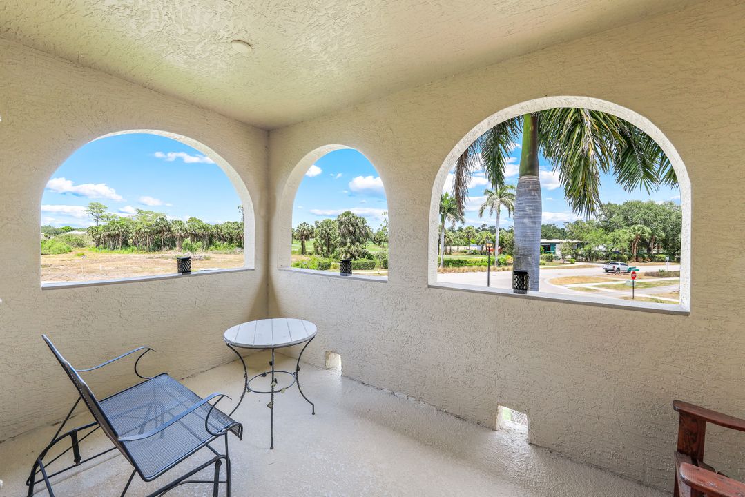 1776 Birdie Dr, Naples, FL 34120