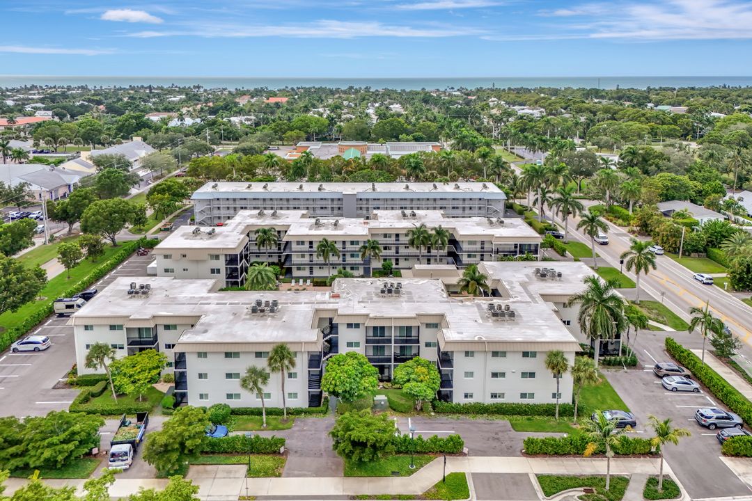 766 Central Ave #304, Naples, FL 34102