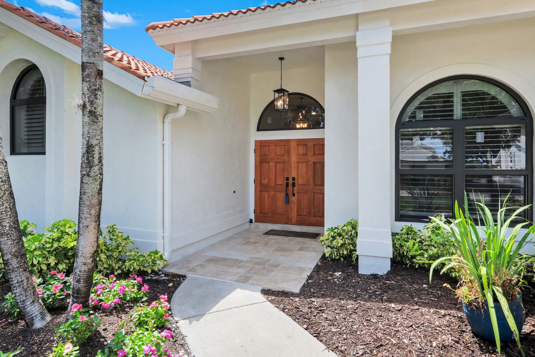 235 Silverado Dr, Naples, FL 34119