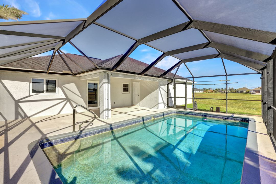 1509 NW 33rd Pl, Cape Coral, FL 33993