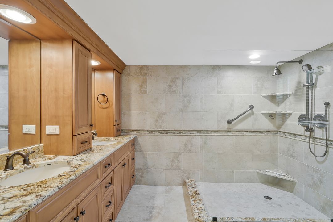 990 Cape Marco Dr  #208, Marco Island, FL 34145