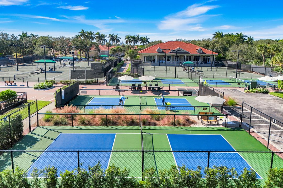 1468 Gormican Ln, Naples, FL 34110