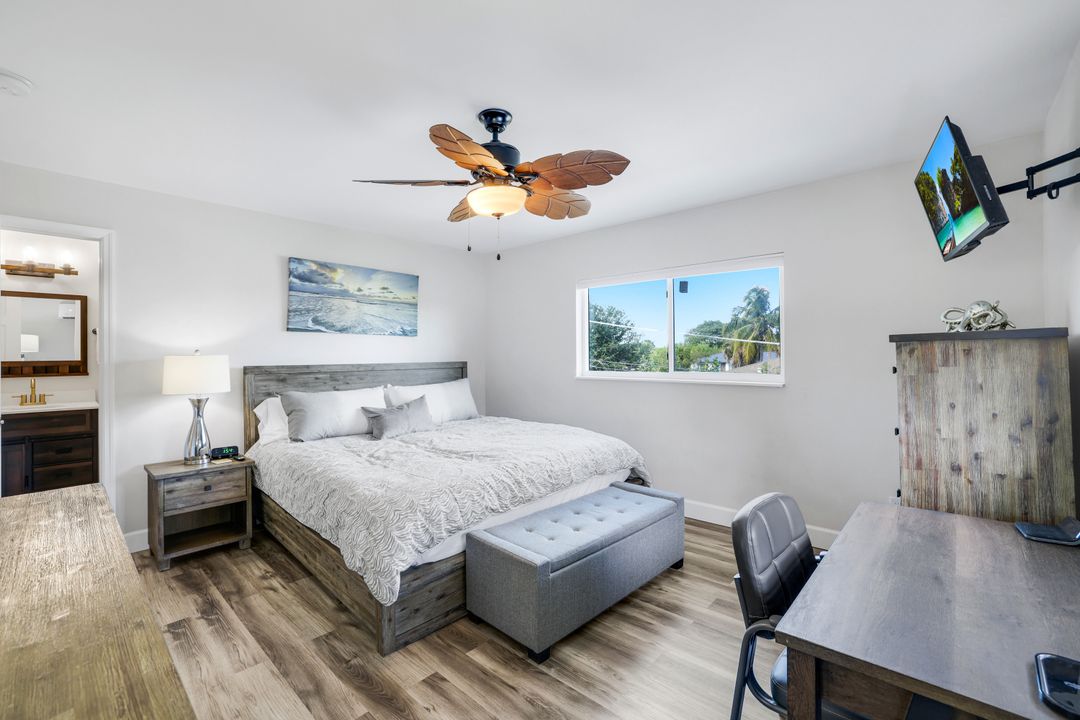 3561 Thomasson Dr, Naples, FL 34112