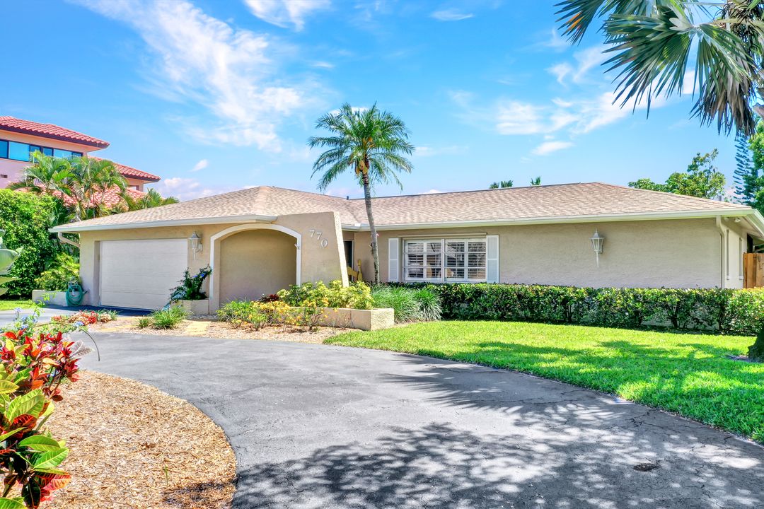 770 Portside Dr, Naples, FL 34103