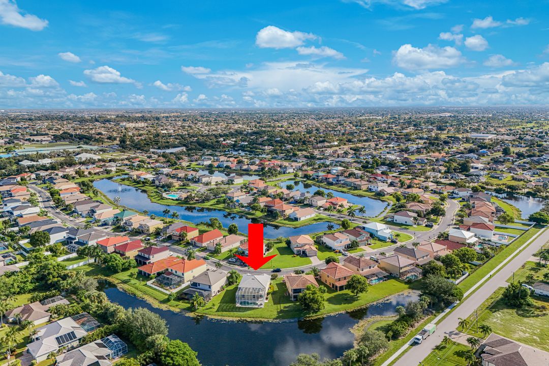 2210 Cape Heather Cir, Cape Coral, FL 33991