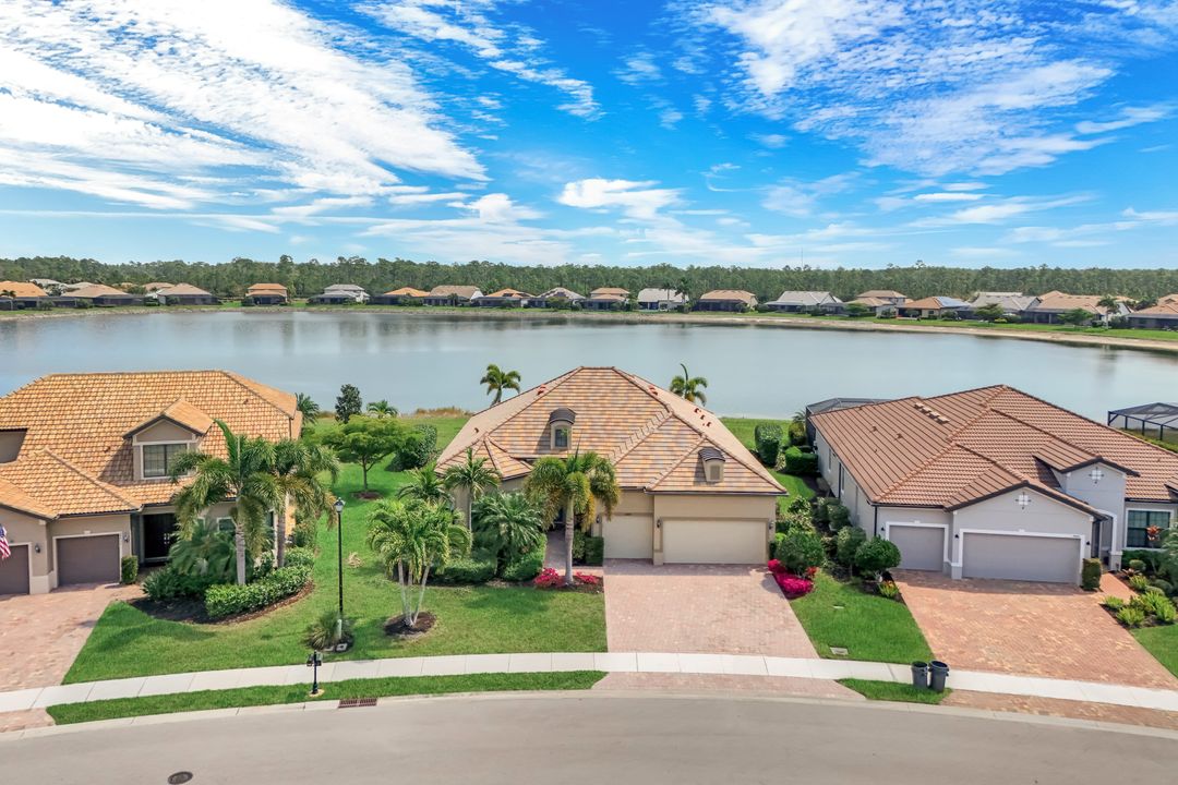 14441 Pine Hollow Drive, Estero, FL 33928