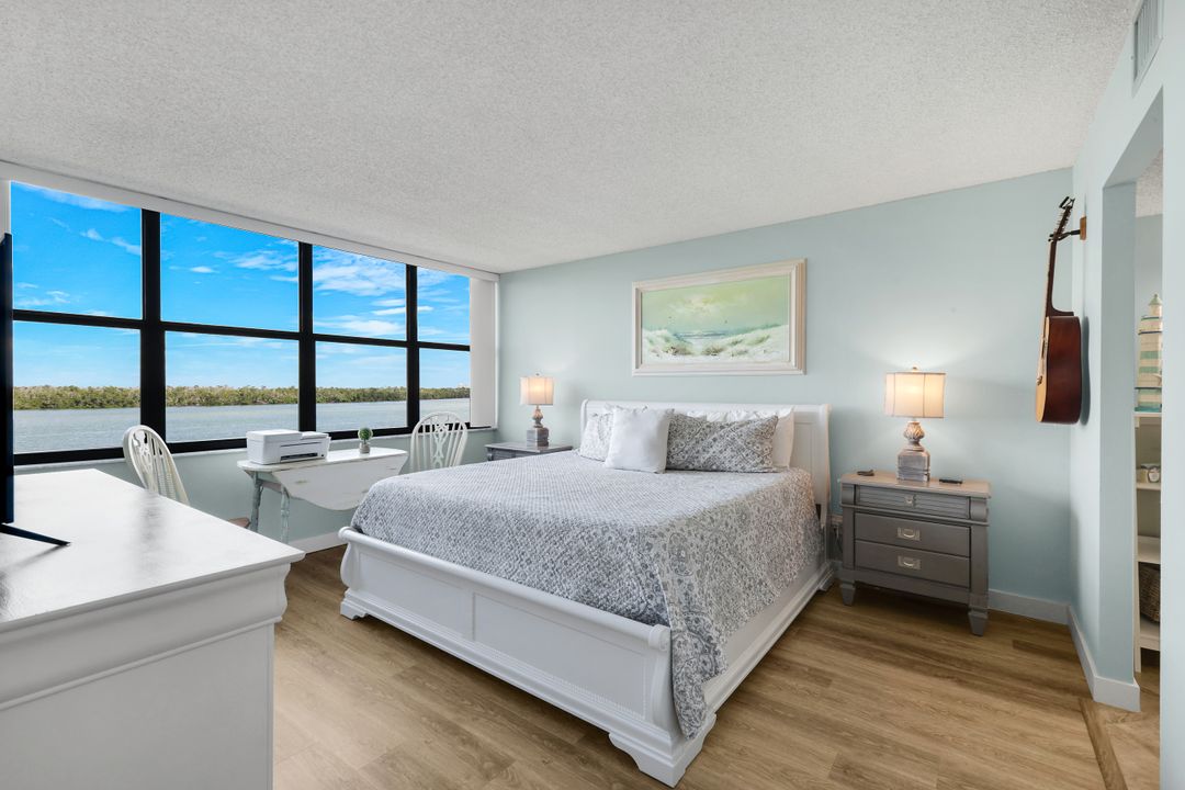 4223 Bay Beach Ln  #2D, Fort Myers Beach, FL 33931