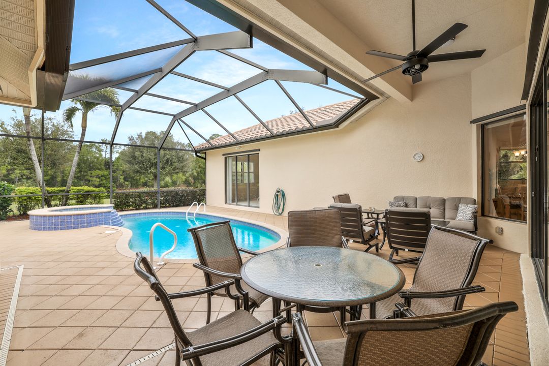 981 Tivoli Ct, Naples, FL 34104