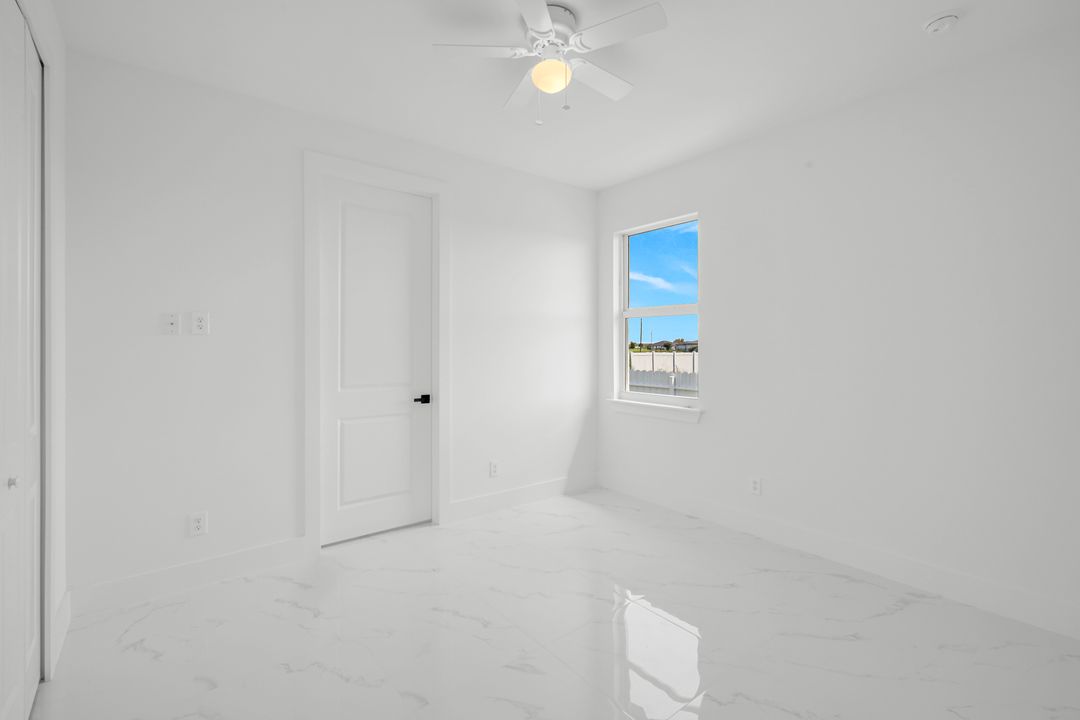 3923 NW 38th St, Cape Coral, FL 33993