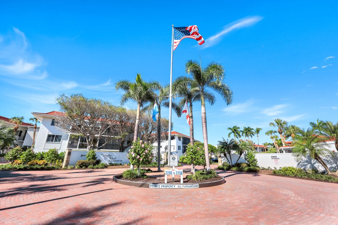 2211 Gulf Shore Blvd N #C4, Naples, FL 34102