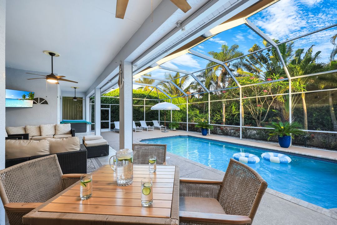 778 95th Ave N, Naples, FL 34108