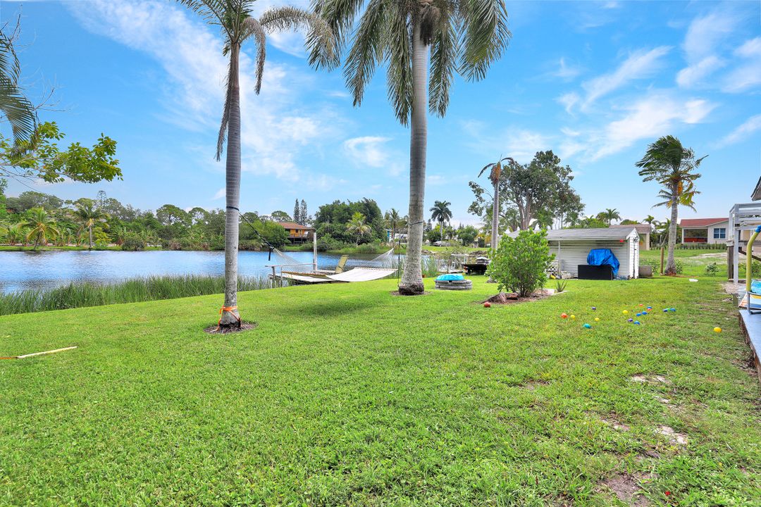 3940 Bennett Ln, Bonita Springs, FL 34134