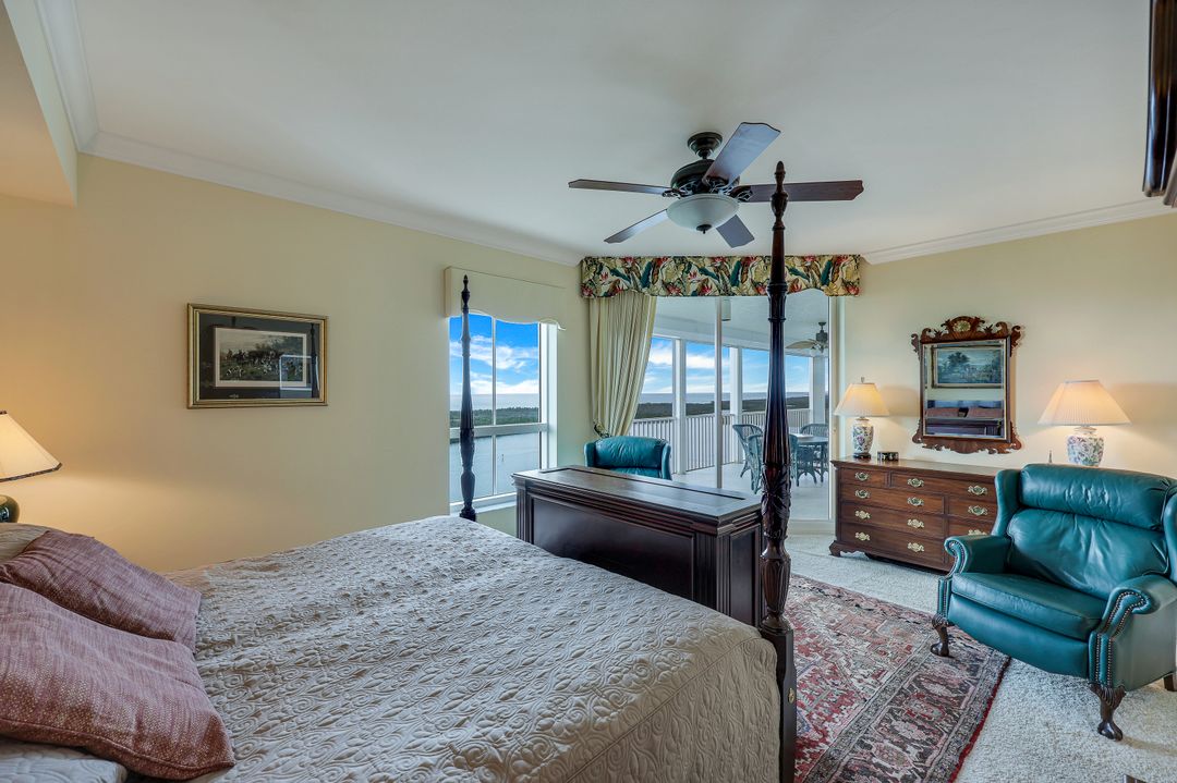 295 Grande Way #1203, Naples, FL 34110