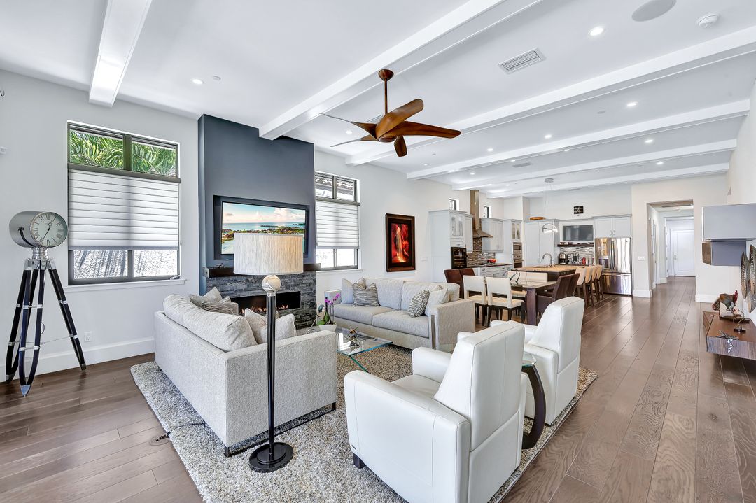 16504 Talis Park Dr, Naples, FL 34110