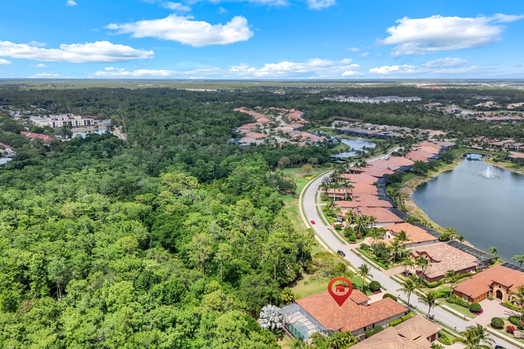 6477 Costa Cir, Naples, FL 34113
