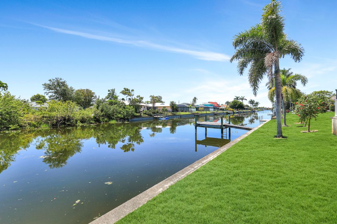 3317 SW 5th Pl, Cape Coral, FL 33914