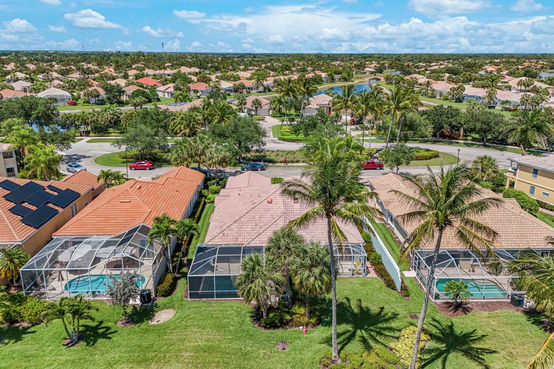 7221 Bellini Way, Naples, FL 34114