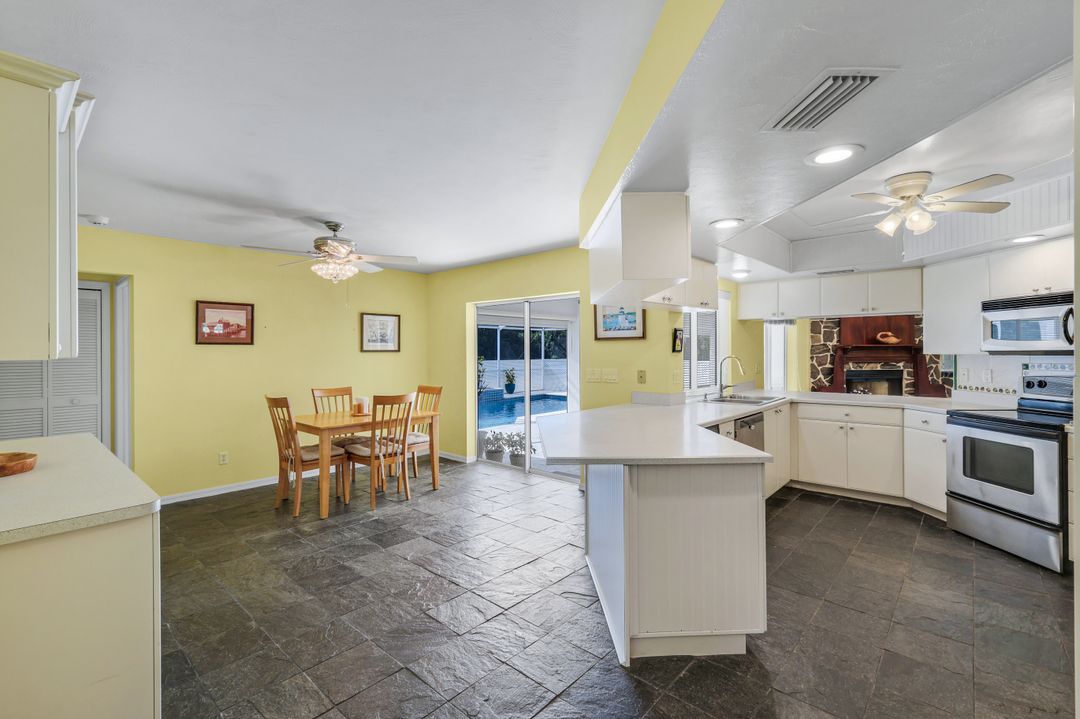 6029 Higgins Ave, Fort Myers, FL 33905