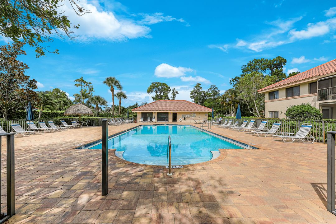 142 Bennington Dr #8, Naples, FL 34104
