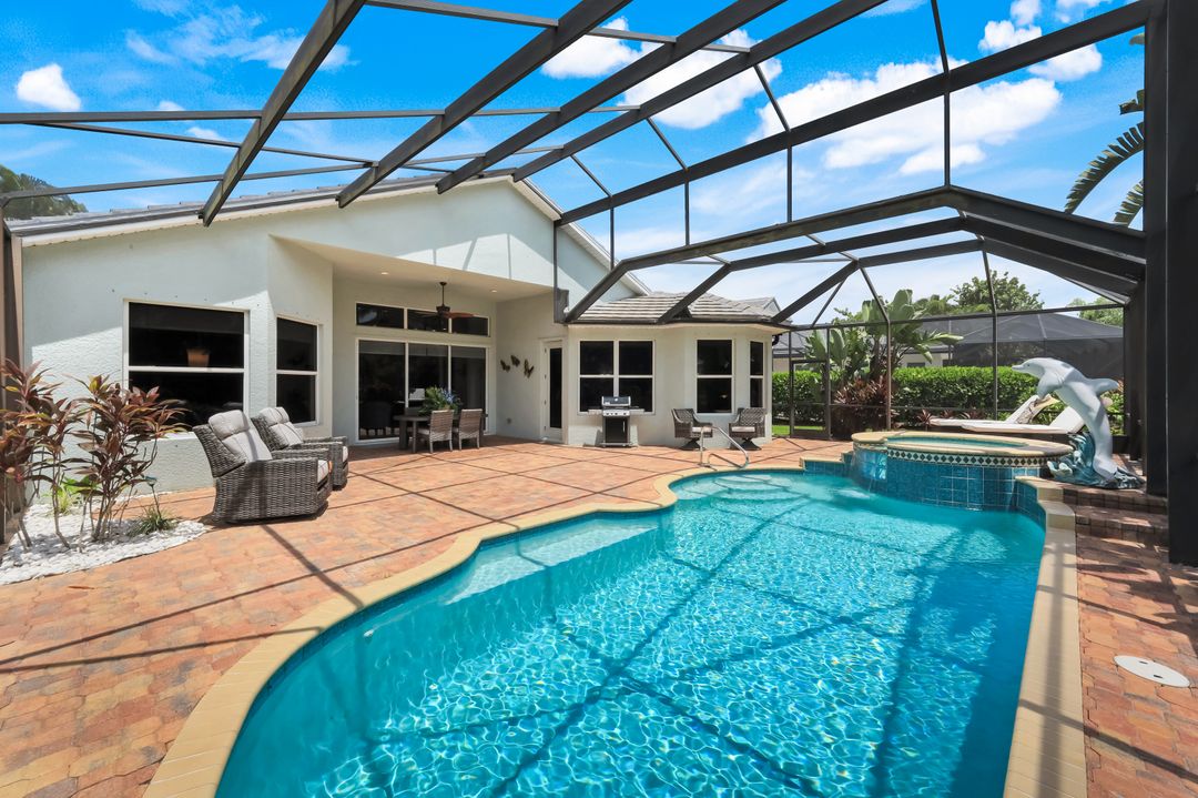 19736 Maddelena Cir, Fort Myers, FL 33967