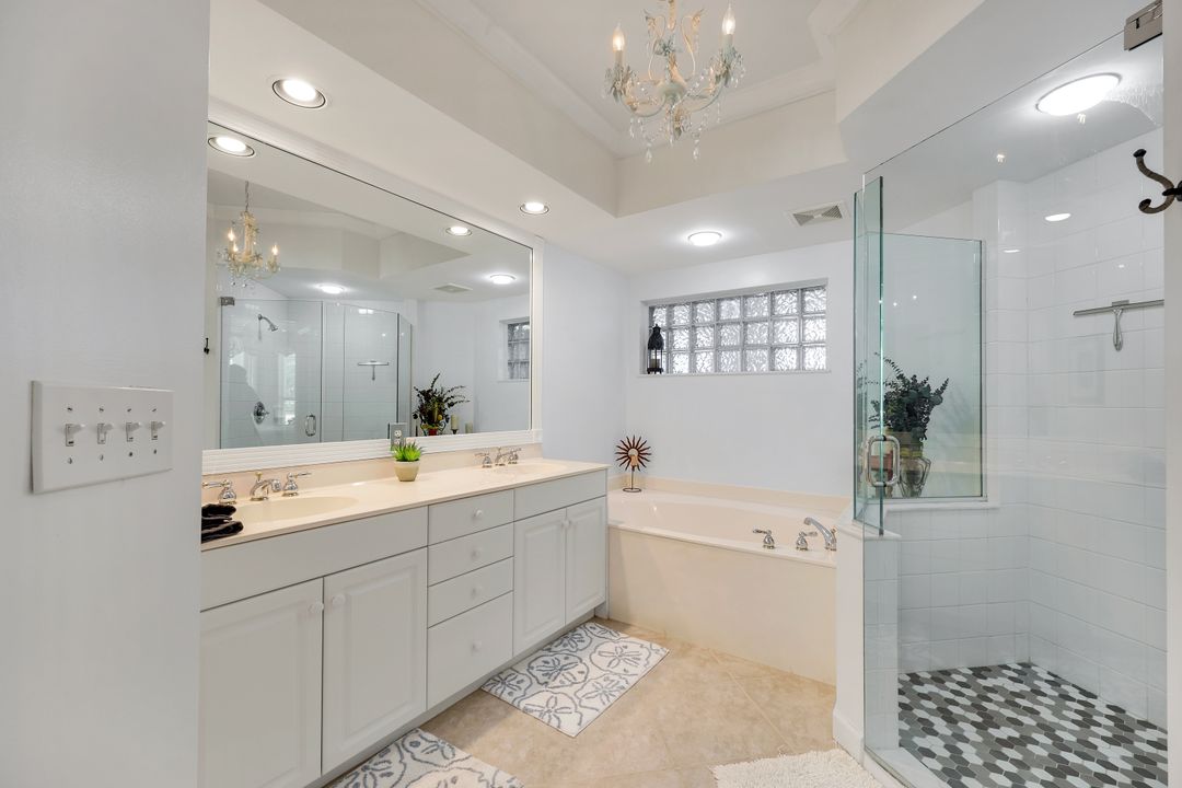 315 Dunes Blvd #T01, Naples, FL 34110