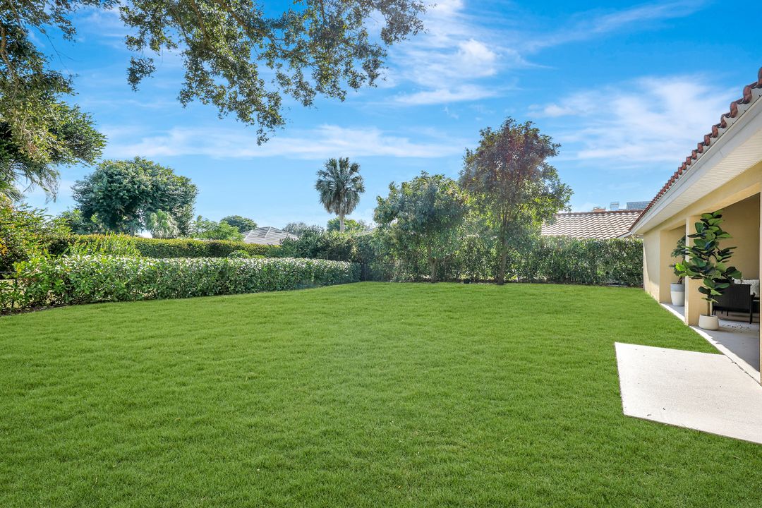 5138 Kristin Ct, Naples, FL 34105