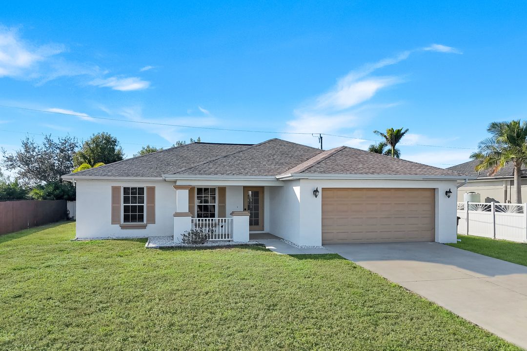 1706 NE 2nd Pl, Cape Coral, FL 33909
