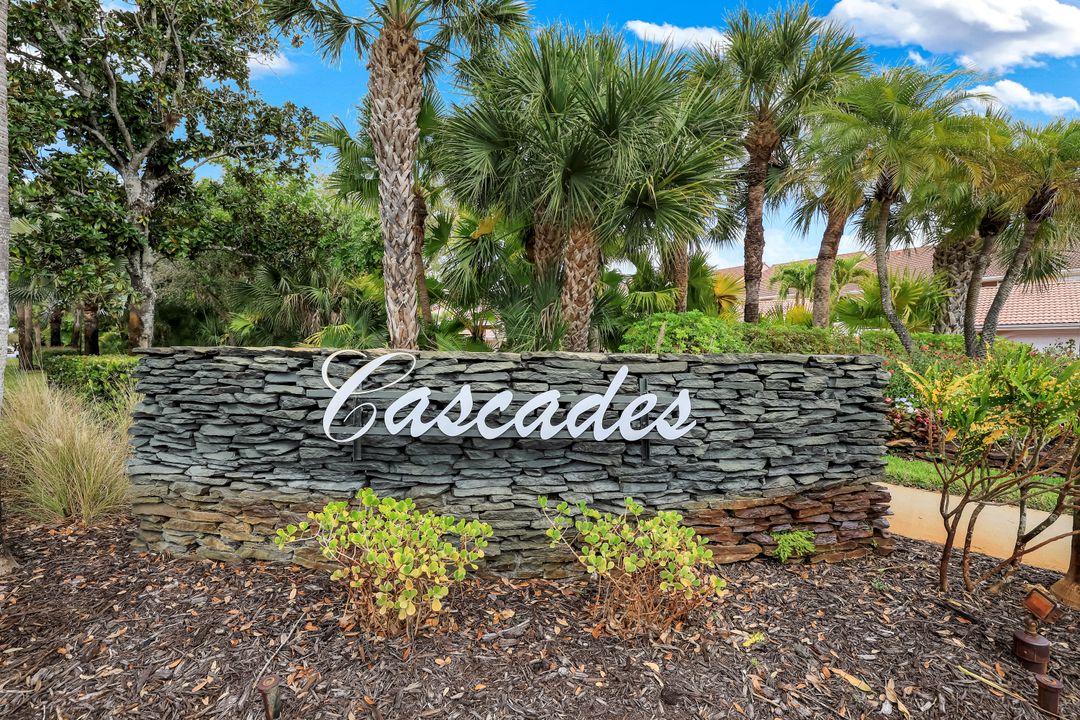 2055 Cascades Dr #6, Naples, FL 34112