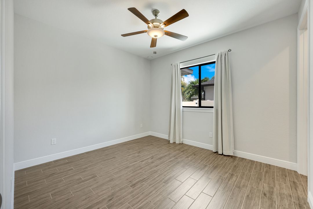 2126 NE 2nd St, Cape Coral, FL 33909