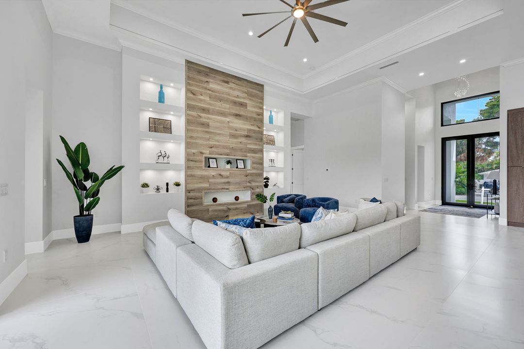 1317 Cypress Woods Dr, Naples, FL 34103