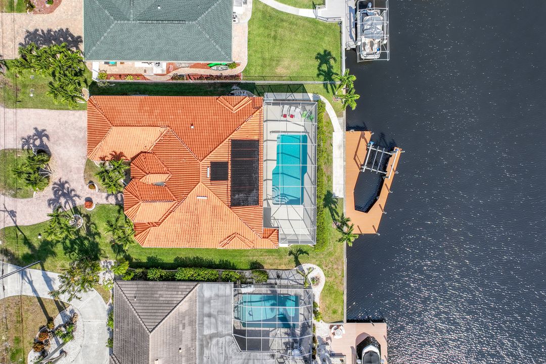 2008 Palaco Grande Pkwy, Cape Coral, FL 33904