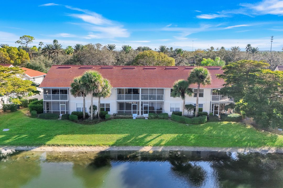 5070 Cedar Springs Dr #203, Naples, FL 34110