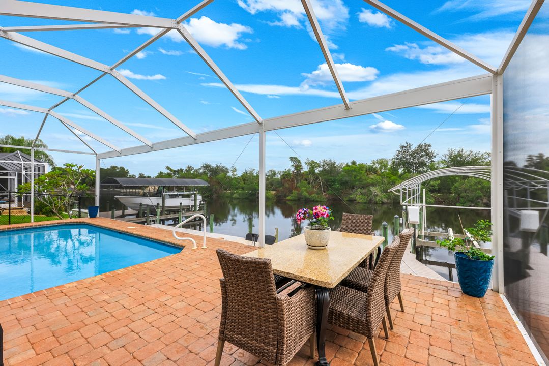 2309 SE 20th Pl, Cape Coral, FL 33990