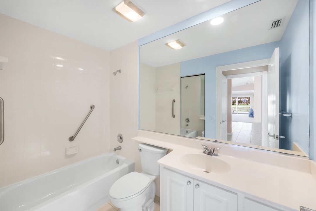 3093 Futuna Ln, Naples, FL 34119
